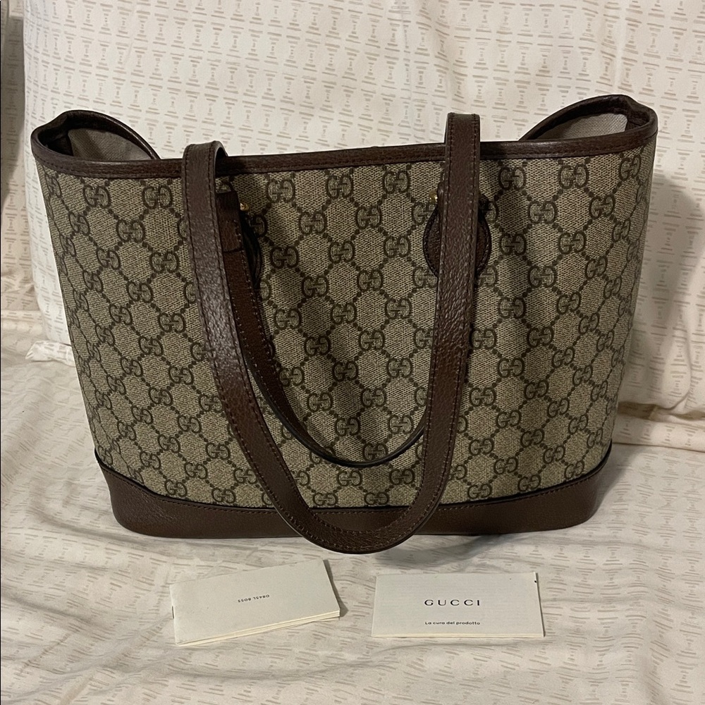 Gucci Supreme Brown Monogram Ophedia Tote Bag - Picture 2 of 16